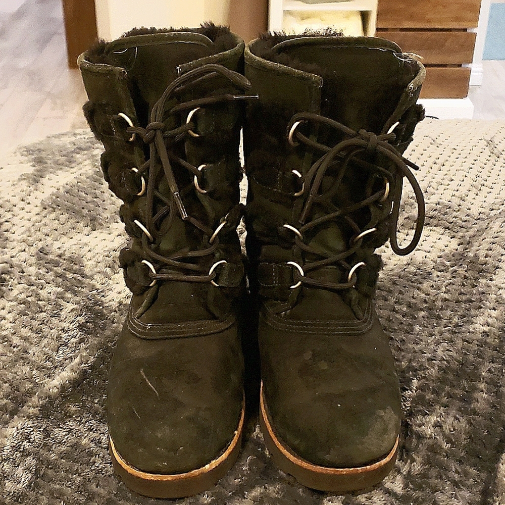 Ugg lace up boots, black size women's 8